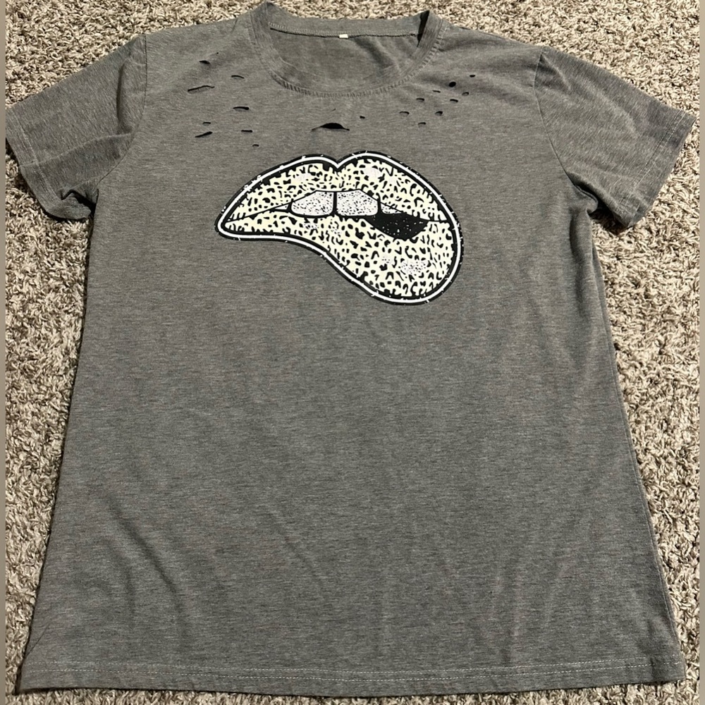 Distressed Leopard Lips Graphic Tee - Heather Gray - Size XL - Picture 2 of 6
